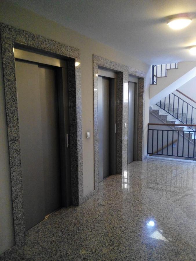 Apartamento Mota-2 Huca-Los Prados; Parking Y Wifi Gratis 오비에도 외부 사진